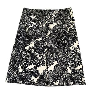 Talbots pleated black and white skirt Stretch Size 4